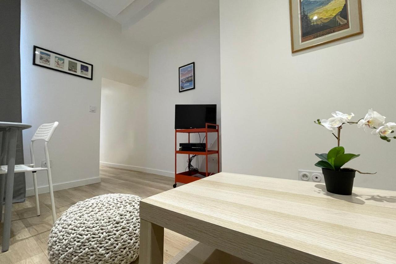 #Cf In White&Gray Center Apartman Grenoble Kültér fotó